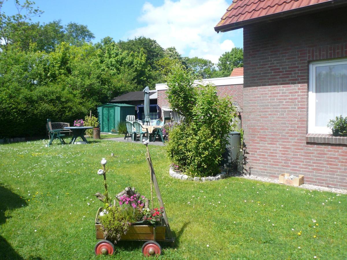 Ferienwohnungen Im Haus Herrmann Neuharlingersiel Exteriér fotografie